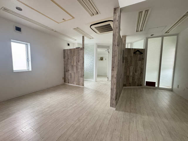 作業スペース　室内